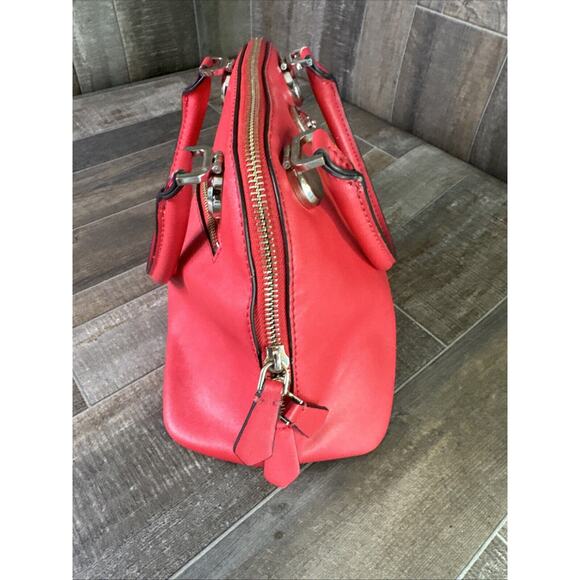 Guess Medium handbag red dome shaped zippered closure satchel - Picture 3 of 16